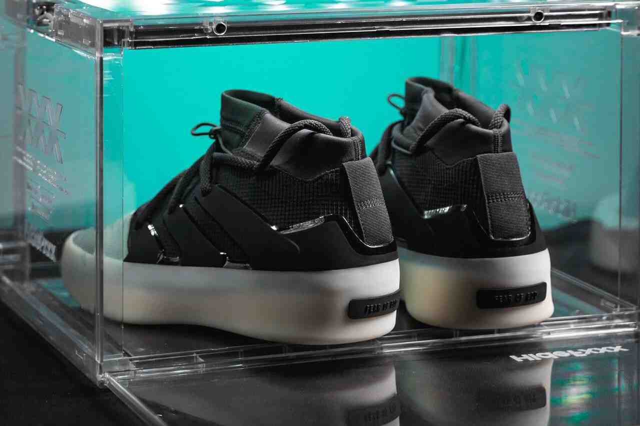运动鞋, Fear of God, Boost, Basket, Adidas - Fear of God Athletics x adidas 将在2023年假期发布 The Two。