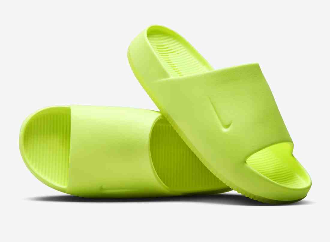 运动鞋, Swoosh, Nike Calm Slide, NIKE - Nike Calm Slide“Volt”将于2023年秋季发布。