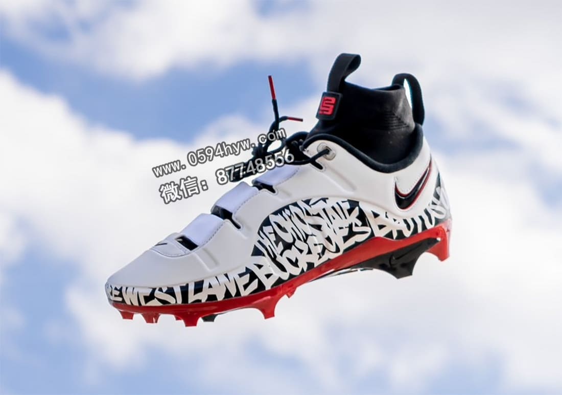 LeBron James Gifts Ohio State Nike LeBron 4 “Graffiti” PE Cleats Nike LeBron 4 Graffiti, Nike LeBron 4, NIKE, LeBron James, LeBron 4, LEBRON, James - LeBron James Gifts Ohio State Nike LeBron 4 “Graffiti” PE Cleats