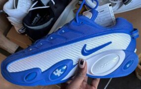Drake送给肯塔基野猫队他们自己的Nike NOCTA Glide PE礼物