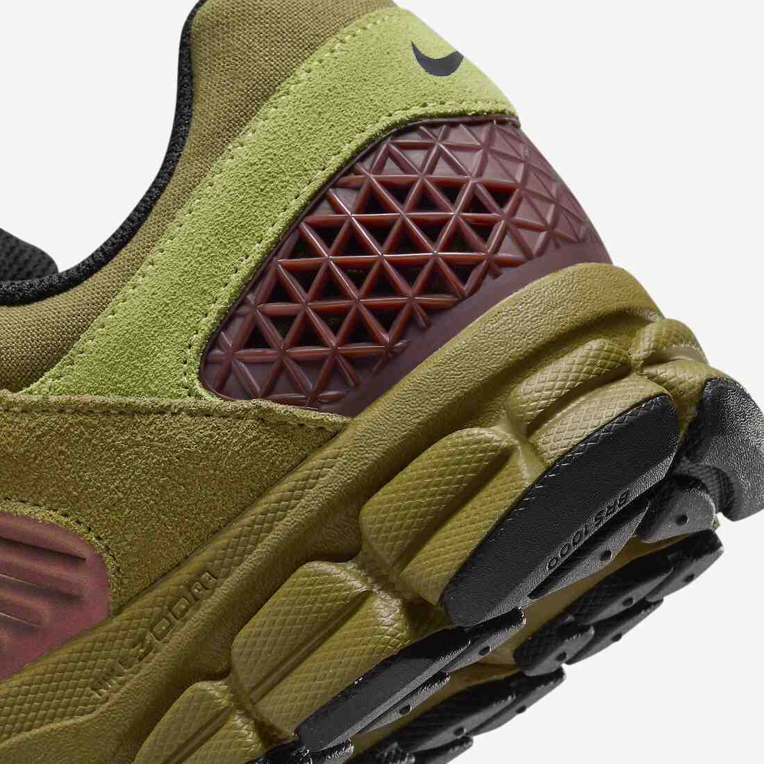 运动鞋, 耐克Zoom, Zoom, Swoosh, Nike Zoom Vomero 5, NIKE - Nike Zoom Vomero 5 "Pacific Moss" 将于2024年春季发布。