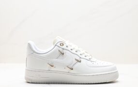 耐克 Nike Air Force 1 Low 空军一号低帮百搭休闲运动板鞋 货号：FV3654-111