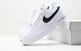 耐克 Nike Air Force 1 Low 空军一号低帮百搭休闲运动板鞋 货号：CJ0952-100