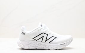 New Balance 系列慢跑鞋 货号：M880S20