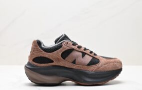 New Balance Warped Runner UWRPOMOB 复古休闲运动慢跑鞋 破坏解构做旧 货号：UWRPDMUS