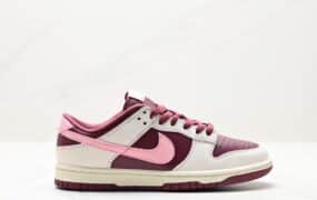 Nike SB DuNike Low “Valentine’s Day” 樱桃情人节 鞋子类型：低帮鞋 颜色：米白和枣红色拼接 组合 货号：DR9705-100