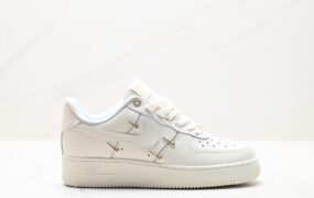 Nike Air Force 1 Low 空军一号低帮板鞋 货号：FV3654-111