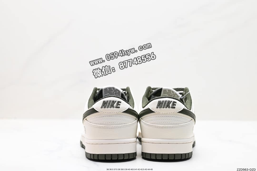 运动板鞋, 耐克, 板鞋, RO, NIKE, Dunk Low, Dunk - 耐克Nike DuNike Low Retro ”DIY高端定制“ 低帮休闲运动板鞋 原装头层材料 用料绝不含糊 独家版型蒸餾加工帶來的是更好的视觉和脚感体验 清洁度 电绣工艺 皮料切割干净无任何毛边 细节完美
货号：XD1688-016品牌：耐克Nike
系列：DuNike Low Retro
类型：低帮休闲运动板鞋
货号：XD1688-016