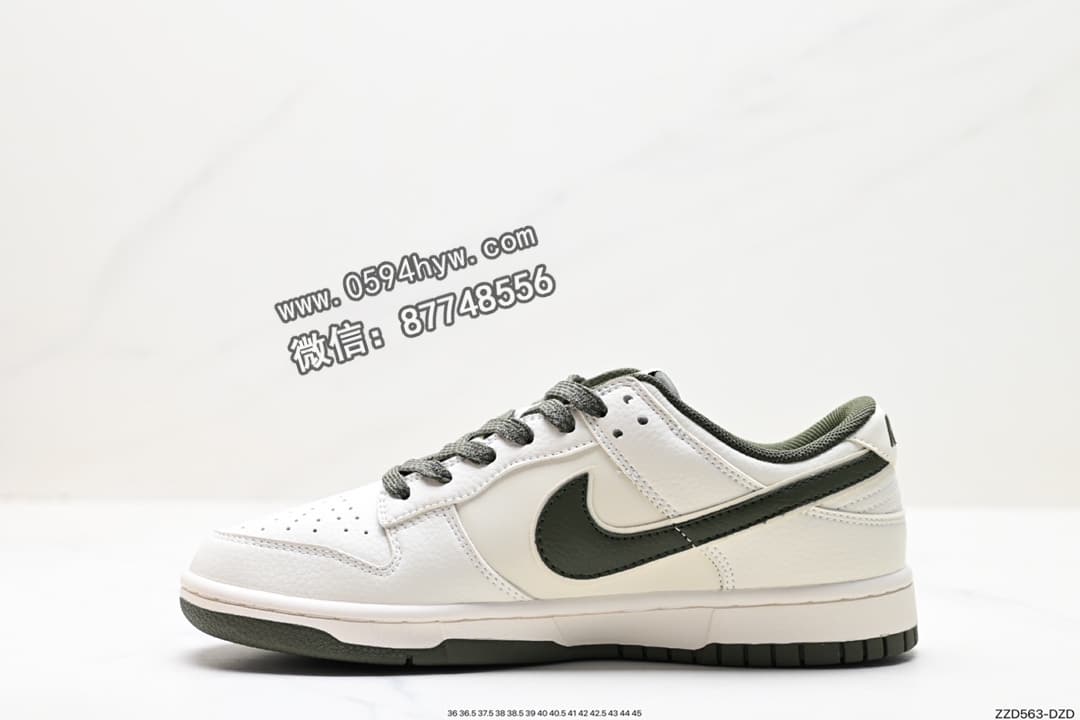 运动板鞋, 耐克, 板鞋, RO, NIKE, Dunk Low, Dunk - 耐克Nike DuNike Low Retro ”DIY高端定制“ 低帮休闲运动板鞋 原装头层材料 用料绝不含糊 独家版型蒸餾加工帶來的是更好的视觉和脚感体验 清洁度 电绣工艺 皮料切割干净无任何毛边 细节完美
货号：XD1688-016品牌：耐克Nike
系列：DuNike Low Retro
类型：低帮休闲运动板鞋
货号：XD1688-016