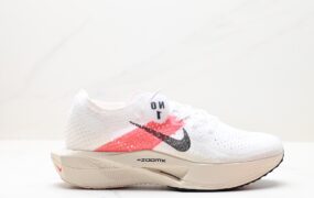 ZoomX Vaporfly Next% 马拉松跑鞋 鞋面材质：Vaporweave 科技 鞋带系统：非对称 鞋带系统、泡棉护垫 鞋头设计：超大 Swoosh 点缀 外观设计：流线型
货号: FD6556-100
尺码: 39-45
ID: EZD264-DZD