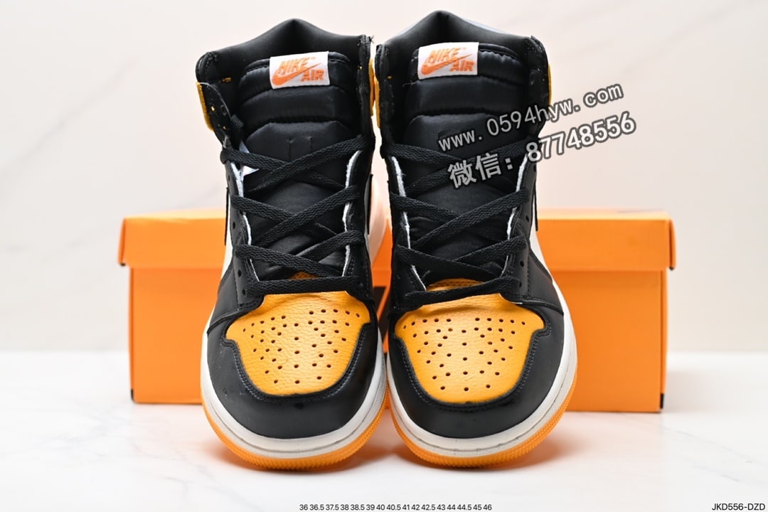 高帮篮球鞋, 高帮, 运动鞋, 耐克, 篮球鞋, 乔丹, Nike Air, Jordan, HIGH, Black, Air Jordan 1 Retro High OG, Air Jordan 1, Air Jordan, 2023 - Air Jordan 1 Retro High OG 高帮篮球鞋 货号：555088-063