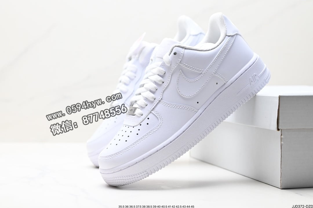 空军一号, 板鞋, Nike Air Force 1 Low, Nike Air Force 1, Nike Air, NIKE, Air Force 1 Low, Air Force 1 - 耐克Nike Air Force 1 Low  空军一号低帮百搭休闲运动板鞋。柔软、弹性十足的缓震性能和出色的中底设计，横跨复古与现代的外型结合，造就出风靡全球三十多年的Force 1。
货号：315122-111
尺码:36 36.5 37.5 38 38.5 39 40 40.5 41 42 42.5 43 44 45
ID:JJD372-DZD