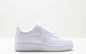 耐克Nike Air Force 1 Low  空军一号低帮百搭休闲运动板鞋。柔软、弹性十足的缓震性能和出色的中底设计，横跨复古与现代的外型结合，造就出风靡全球三十多年的Force 1。
货号：315122-111
尺码:36 36.5 37.5 38 38.5 39 40 40.5 41 42 42.5 43 44 45
ID:JJD372-DZD