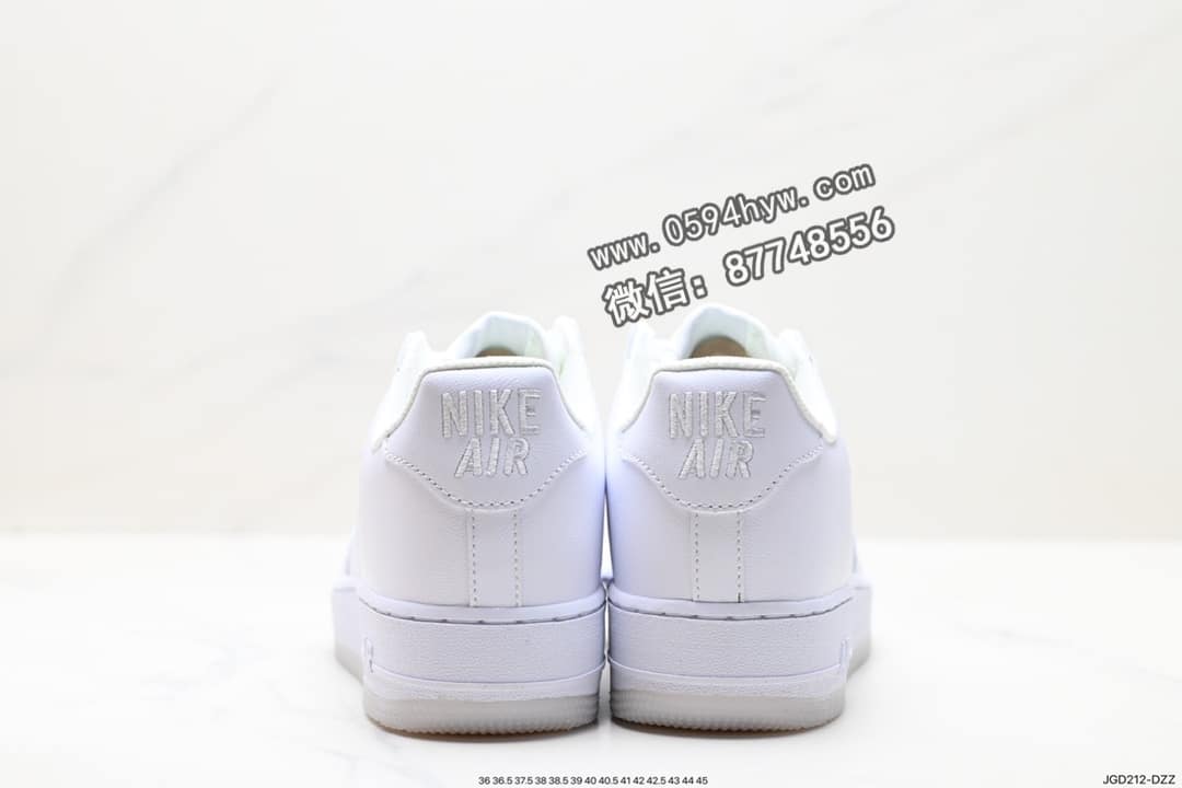 空军一号, 板鞋, Nike Air Force 1 Low, Nike Air Force 1, Nike Air, NIKE, Air Force 1 Low, Air Force 1 - Nike Air Force 1 Low 空军一号低帮休闲板鞋 货号：FN5924-100 尺码：36-45
(品牌：Nike, 系列：Air Force 1 Low, 鞋子类型：休闲板鞋, 鞋帮高度：低帮, 货号：FN5924-100, 尺码：36-45)