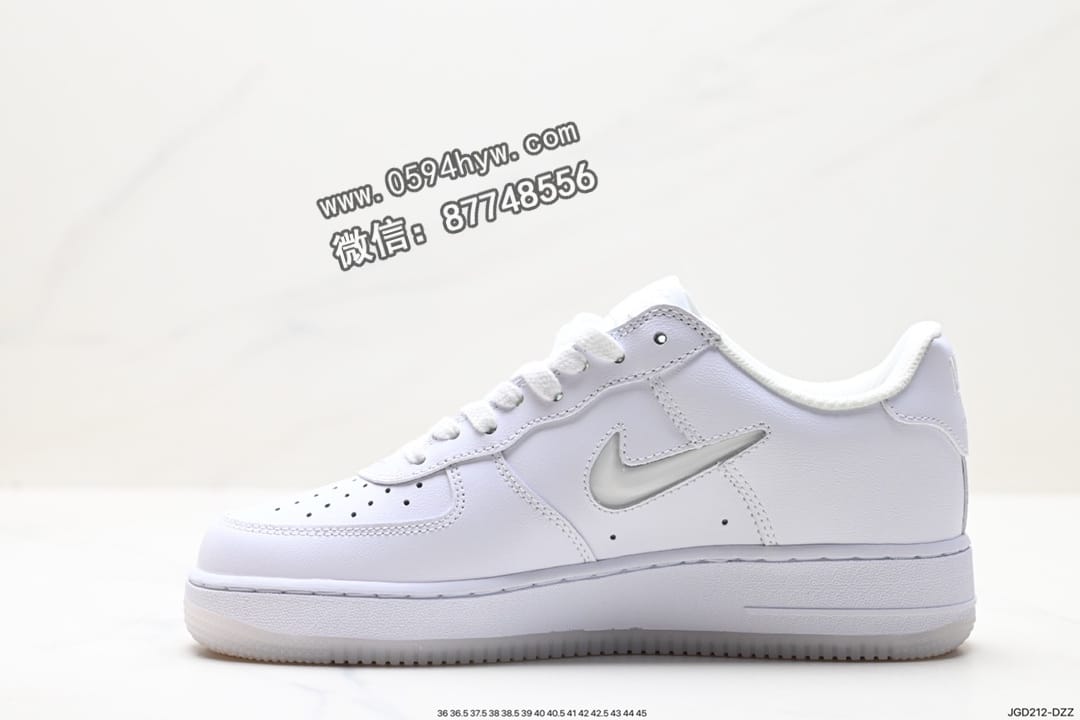 空军一号, 板鞋, Nike Air Force 1 Low, Nike Air Force 1, Nike Air, NIKE, Air Force 1 Low, Air Force 1 - Nike Air Force 1 Low 空军一号低帮休闲板鞋 货号：FN5924-100 尺码：36-45
(品牌：Nike, 系列：Air Force 1 Low, 鞋子类型：休闲板鞋, 鞋帮高度：低帮, 货号：FN5924-100, 尺码：36-45)