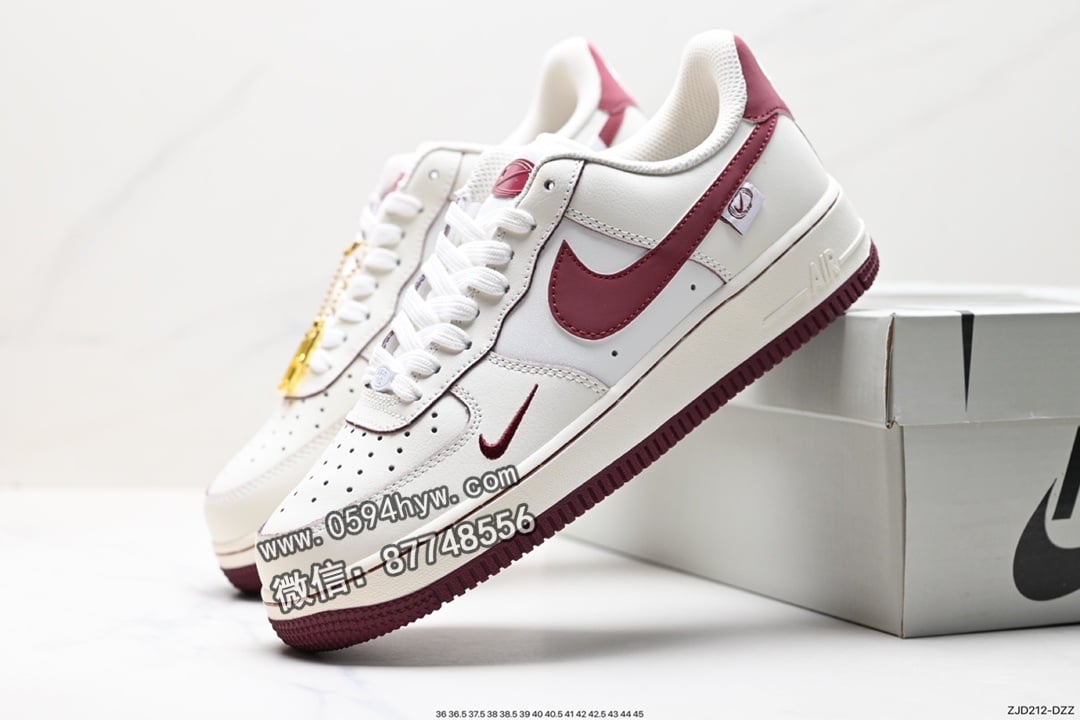 运动鞋, FORCE 1, Air Force 1, AI, 2023 - Air Force 1 ‘07 Low 原楦头原纸板  官方同步上架
货号：DB3301-099
ID:ZJD212-DZZ