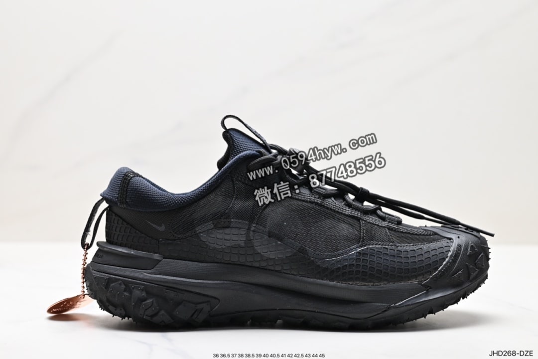 耐克Nike ACG MOUNTAIN FLY GTX SE 户外登山列系越跑低帮休闲动运徒步鞋
官方货号：DV7903-100