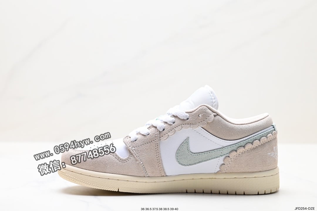 耐克, 板鞋, 扣篮系列, Zoom, Nike SB, NIKE, AI - 耐克Nike SB DuNike Low 扣篮系列 复古低帮休闲运动滑板板鞋。采用脚感柔软舒适ZoomAir气垫，有效吸收滑板等极限运动在落地时带来的冲击力，为街头运动者们提供更好的保护。
货号：DZ5356-800
尺码：35.5 36 36.5 37.5 38 38.5 39 40
ID:JFD259-DZE