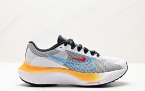 耐克 Zoom Fly 5 鞋款 DM8974-002