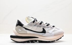 耐克 Sacai X NIKe regasus vaporrly SP 鞋 走秀 货号：DD1875-700