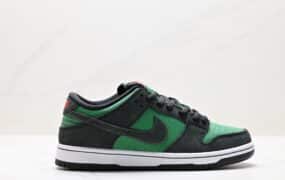 耐克Nike SB DuNike Low 扣篮系列 鞋子类型 休闲运动滑板板鞋 鞋帮高度 低帮 货号 DA9658-500