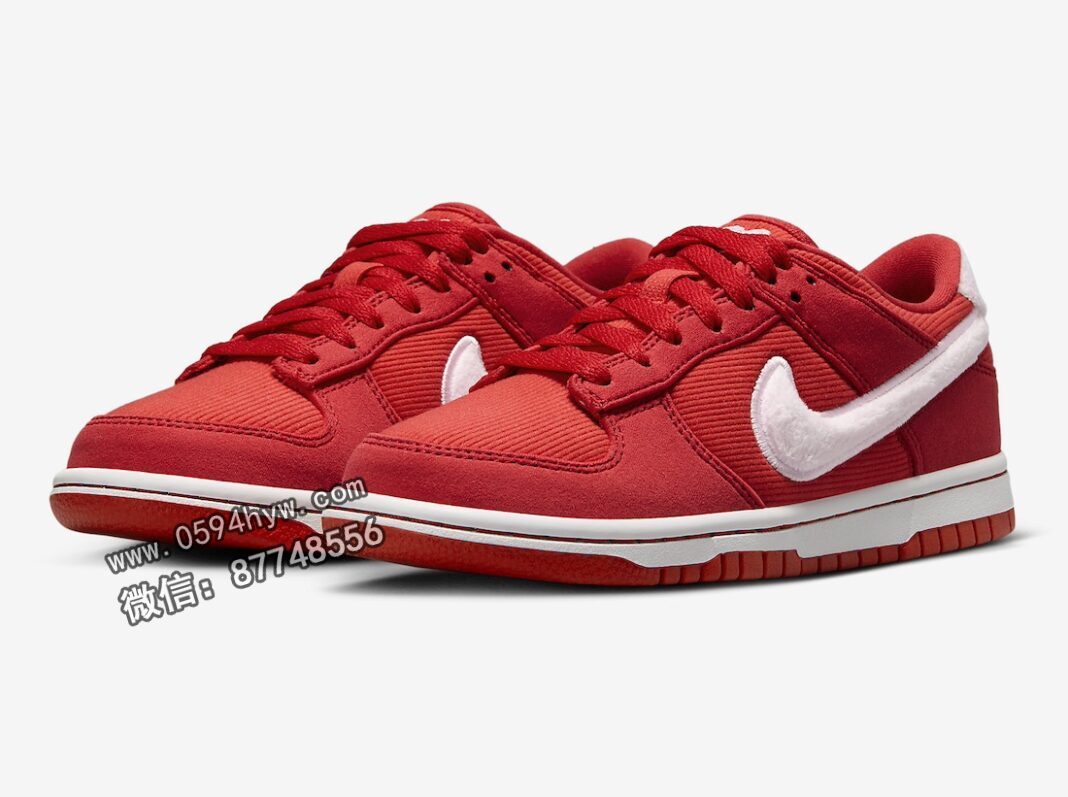 2024年2月发售的Nike Dunk Low GS“情人节”款