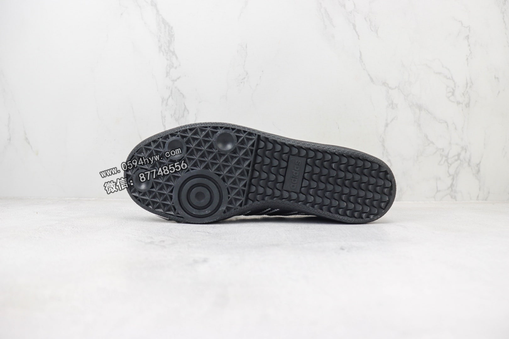 Adidas Originals Samba 阿迪达斯 复古桑巴德训板鞋 黑白 货号：IF3918