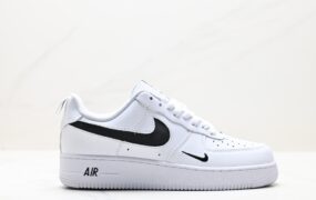 Nike Air Force 1 Low 空军一号低帮百搭休闲运动板鞋 货号：FB8971-100