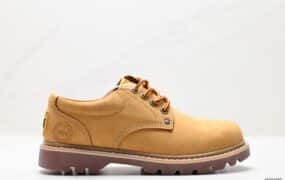 CAT FOOTWEAR 卡特工装 休闲复古潮鞋系列 鞋子类型：潮鞋 鞋帮高度：低帮   货号：JHD103-QDE