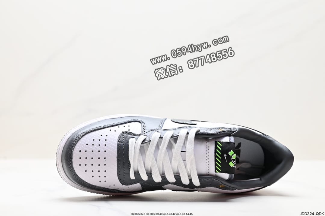 篮球鞋, 板鞋, 低帮板鞋, Swoosh, NIKE, FV0396-001 - 品牌：Nike
系列：Terminator
鞋子类型：低帮板鞋
鞋帮高度：低帮
颜色：摩卡色、白色、棕色、黑色
货号：FV0396-001