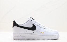 耐克 Nike Air Force 1 Low 低帮板鞋 货号：CZ0270-102