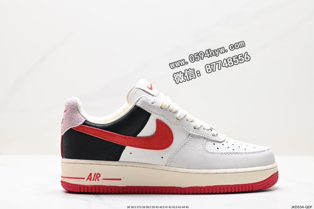 Nike Air Force 1 Low 空军一号 低帮板鞋 货号：FQ8743-121