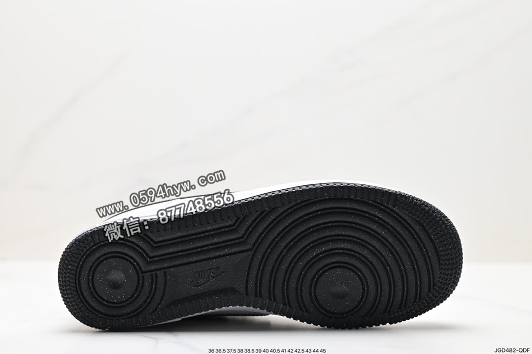 运动板鞋, 耐克, 板鞋, NIKE, FORCE 1, Air Force 1, AI - 品牌：耐克Nike
系列：Air Force 1
鞋子类型：低帮休闲运动板鞋
鞋帮高度：低帮
货号：CU9225-001