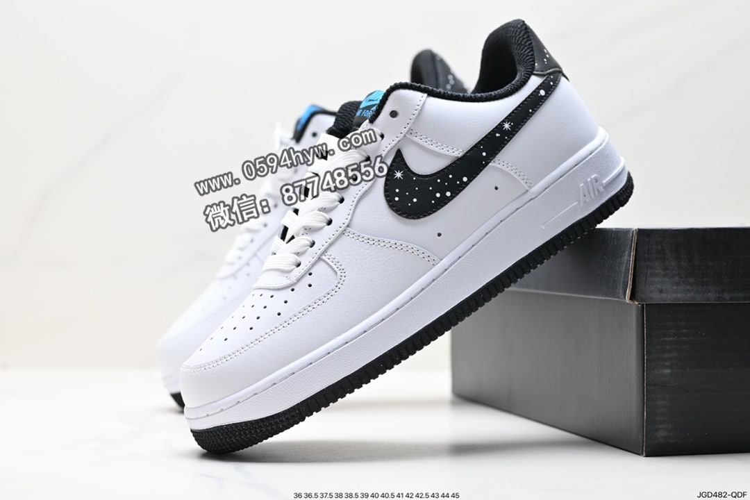 运动板鞋, 耐克, 板鞋, NIKE, FORCE 1, Air Force 1, AI - 品牌：耐克Nike
系列：Air Force 1
鞋子类型：低帮休闲运动板鞋
鞋帮高度：低帮
货号：CU9225-001