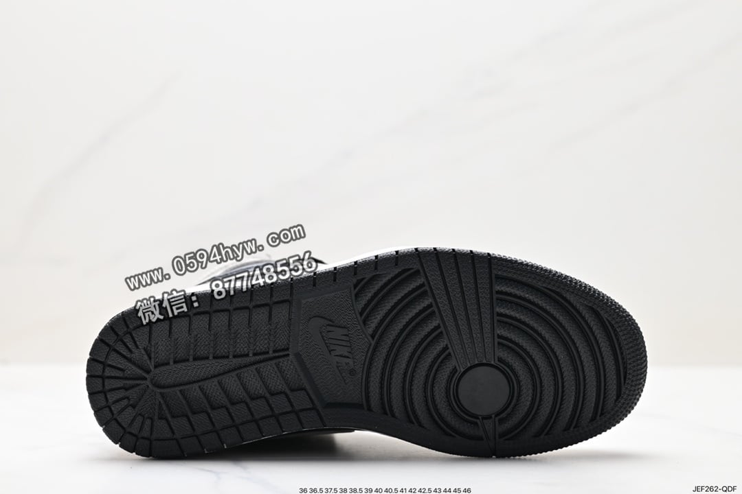 高帮篮球鞋, 高帮, 篮球鞋, Nike Air, Jordan, Black, Air Jordan 1, Air Jordan - 耐克 Nike Air Jordan 1 Retro High OG Black/White 高帮篮球鞋 货号：555088-140