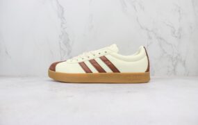 Adidas Neo VL Court 2.0 三叶草时尚潮流板鞋 米黄 货号：ID6016