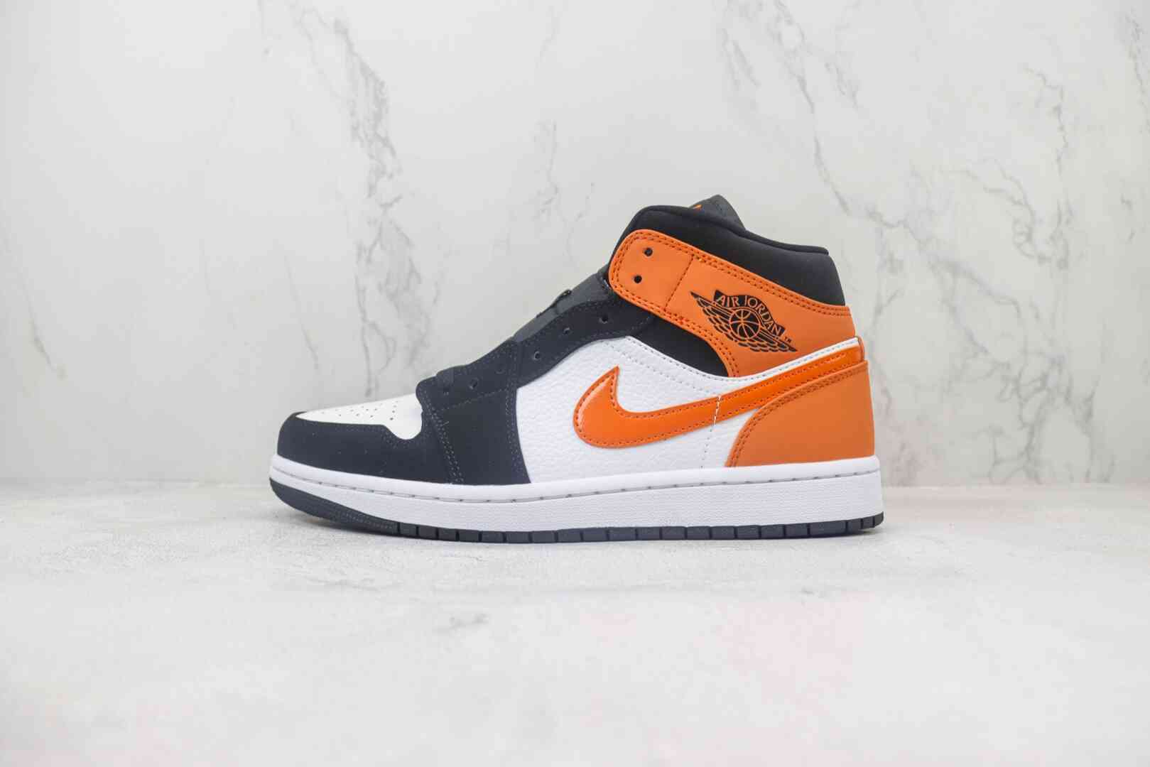 Air Jordan AJ1 Mid 中帮文化篮球鞋 黑橙扣碎 货号：554724-058