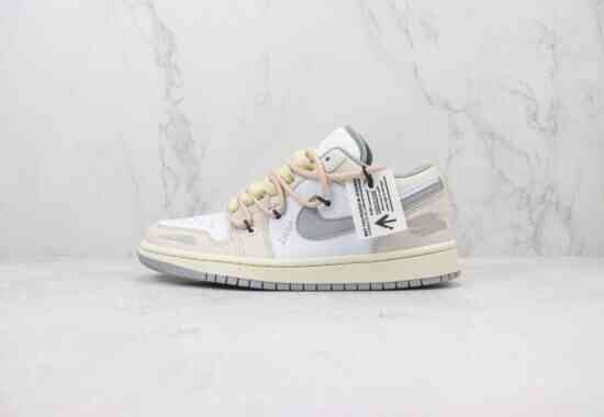 Air Jordan1 Low AJ1 解构绑带低帮经典复古文化休闲运动篮球鞋 米灰色 货号：553560-053