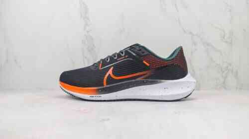 Air Zoom Pegasus 40 飞马40代 休闲运动慢跑鞋 黑色 货号：FQ8723-010