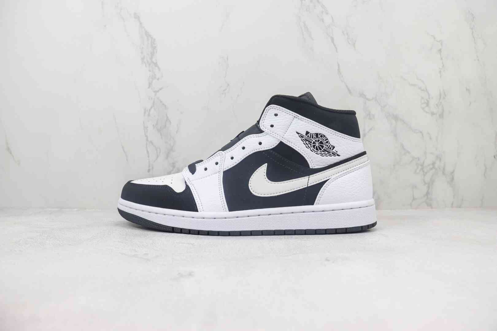 Nike Air Jordan AJ1 Mid 高帮文化篮球鞋 黑白熊猫 货号：554724-113