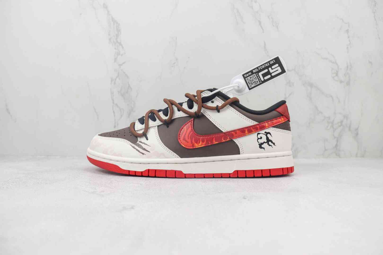 NIKE DUNK SB LOW 定制配色 龙年限定 灰色 货号：FD9762-061