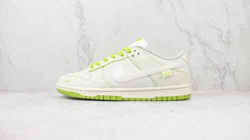 Nike SB Dunk Low 低帮休闲运动滑板板鞋 珠光绿 货号：KK0517-008