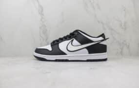 Nike SB Dunk Low 埋伏版黑白熊猫品牌：Nike系列：SB Dunk Low鞋子类型：埋伏版黑白熊猫颜色：黑白货号：JD1828-310