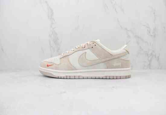 Nike SB Dunk Low 迷你勾 斯图西 麂皮灰棕 货号：XH0923-153