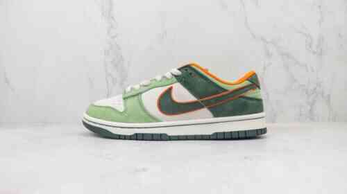 Otomo Katsuhiro x Nike SB Dunk Low 低帮运动休闲板鞋 摩卡 麂皮 板鞋 LF0039-024