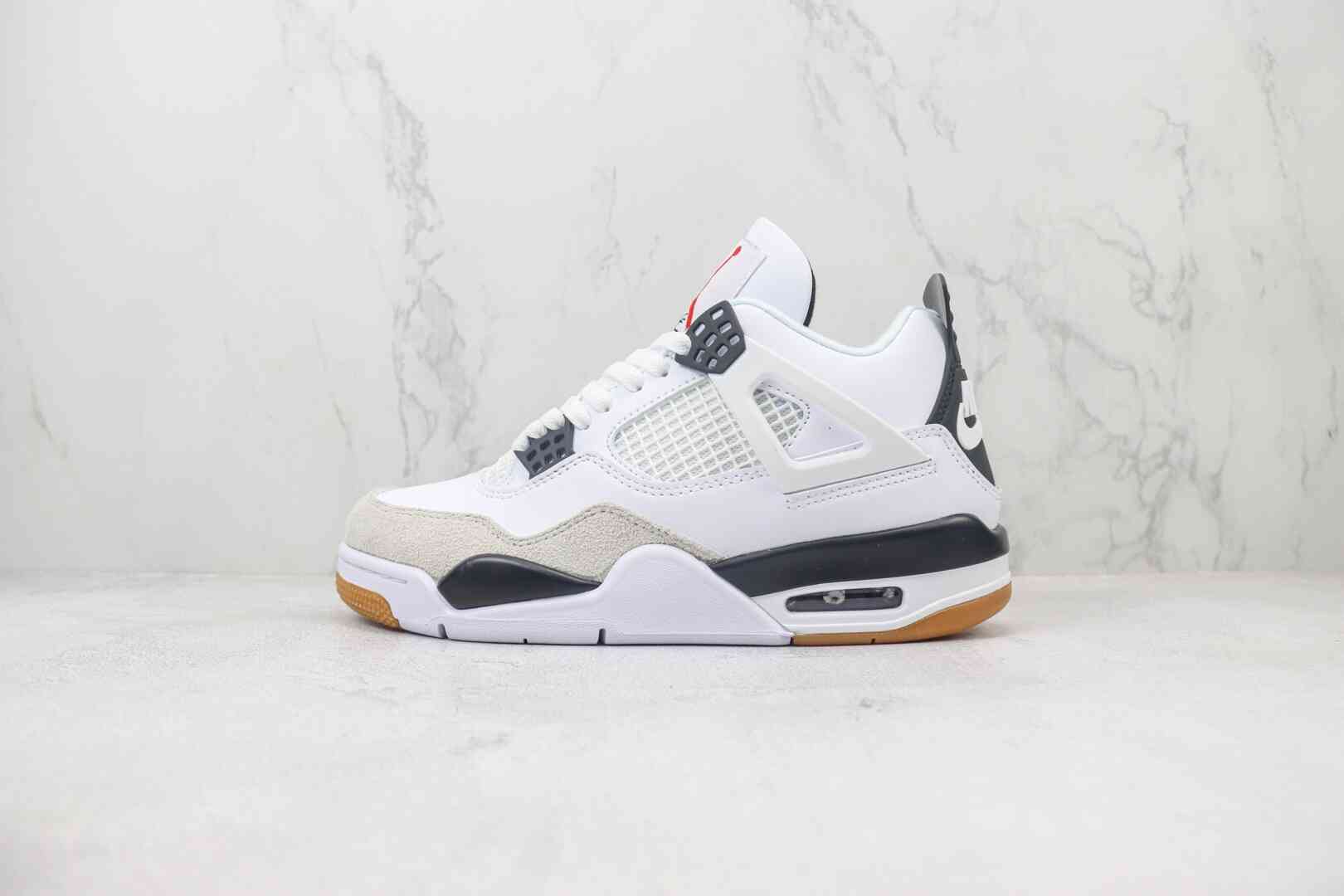 SB x Air Jordan AJ4 联名复古休闲运动文化篮球鞋 白黑 货号：DR5415-101