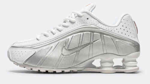 全新设计演绎简约风格！期待上市的 Nike Shox R4 定制色彩！