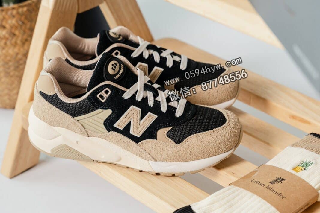 2023年12月发布：Limited Edt x SBTG x New Balance 580 “城市岛屿”