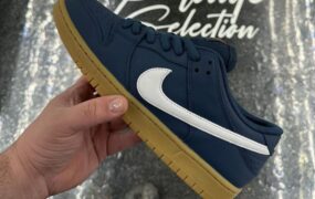 耐克 SB Dunk Low「深蓝口香糖」将于2024年春季发布