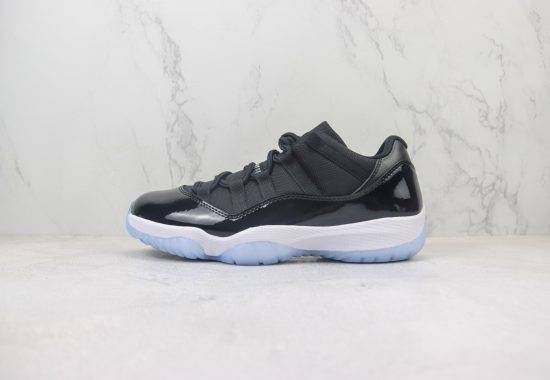 Air Jordan AJ11 Retro Low “Space Jam” 低帮篮球鞋 黑色 货号：FV5104-004